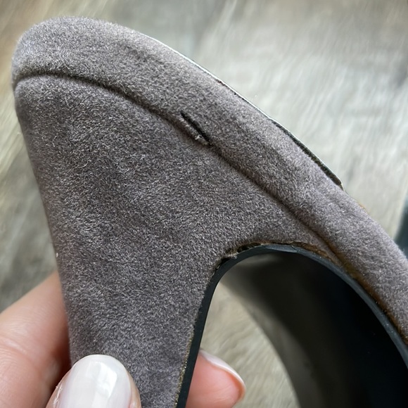 SOMA International-hand crafted suede heels 7.5 - Picture 5 of 7